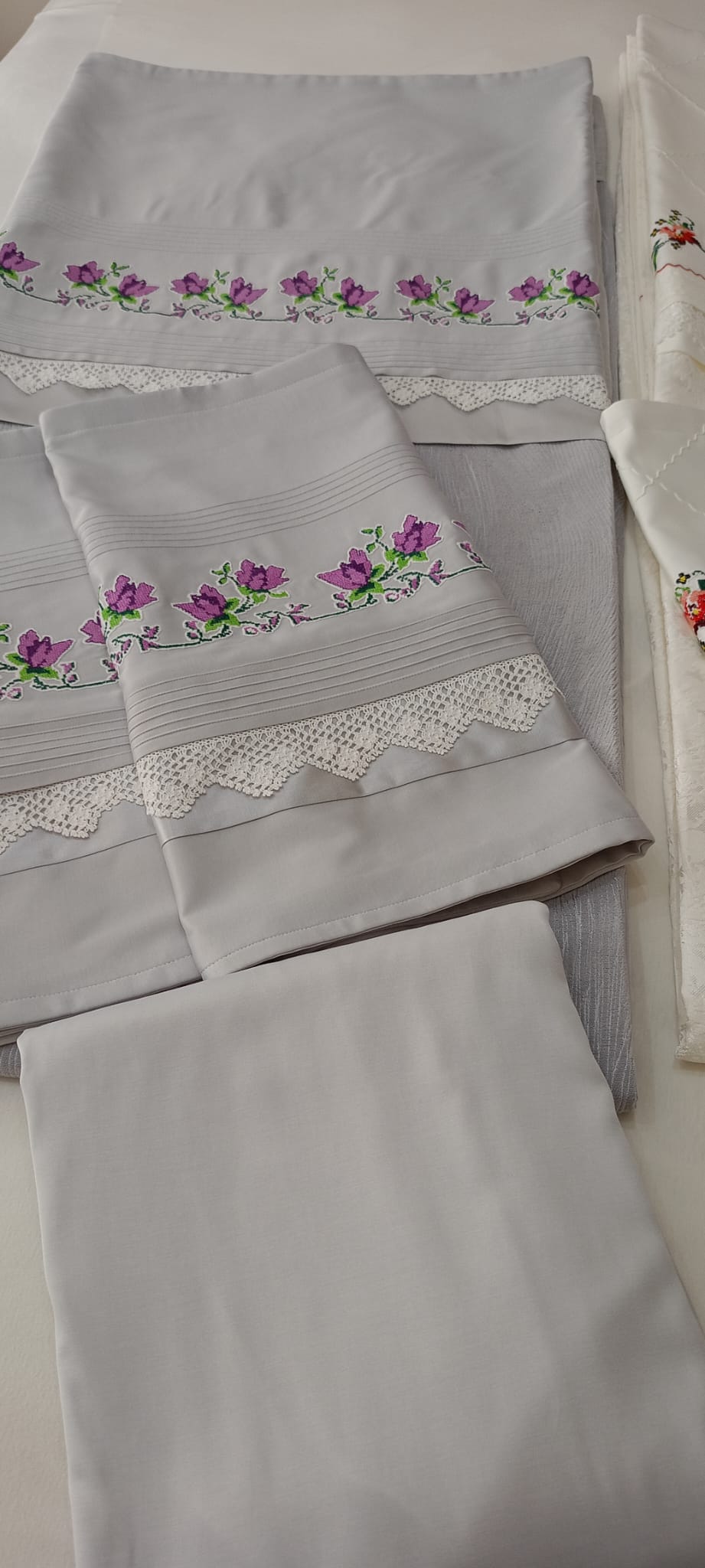 Kaneviçeli ve Dantelli Pike Takımı