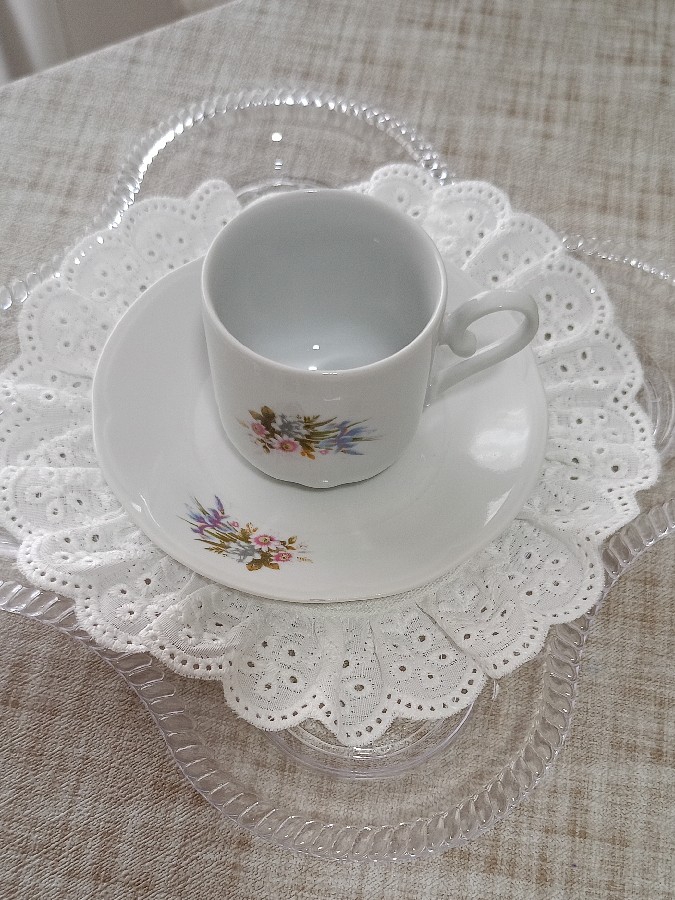 kahve yanı sunumluk