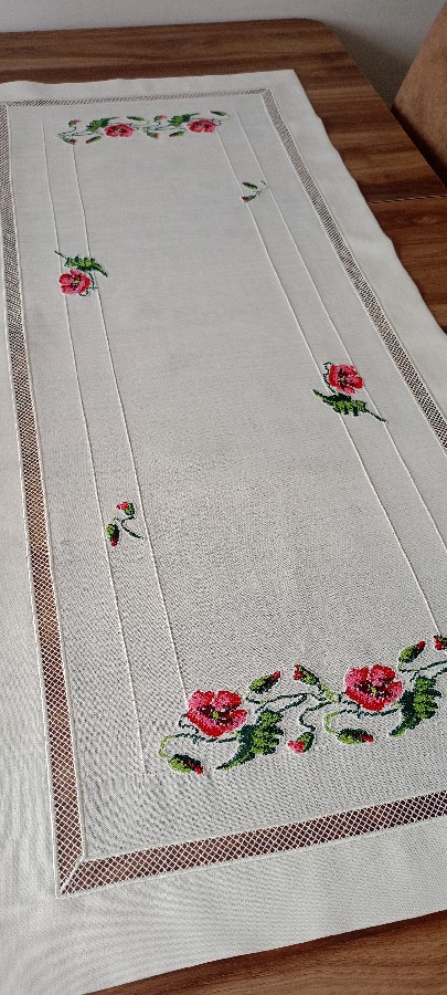 kırmızı gül runner